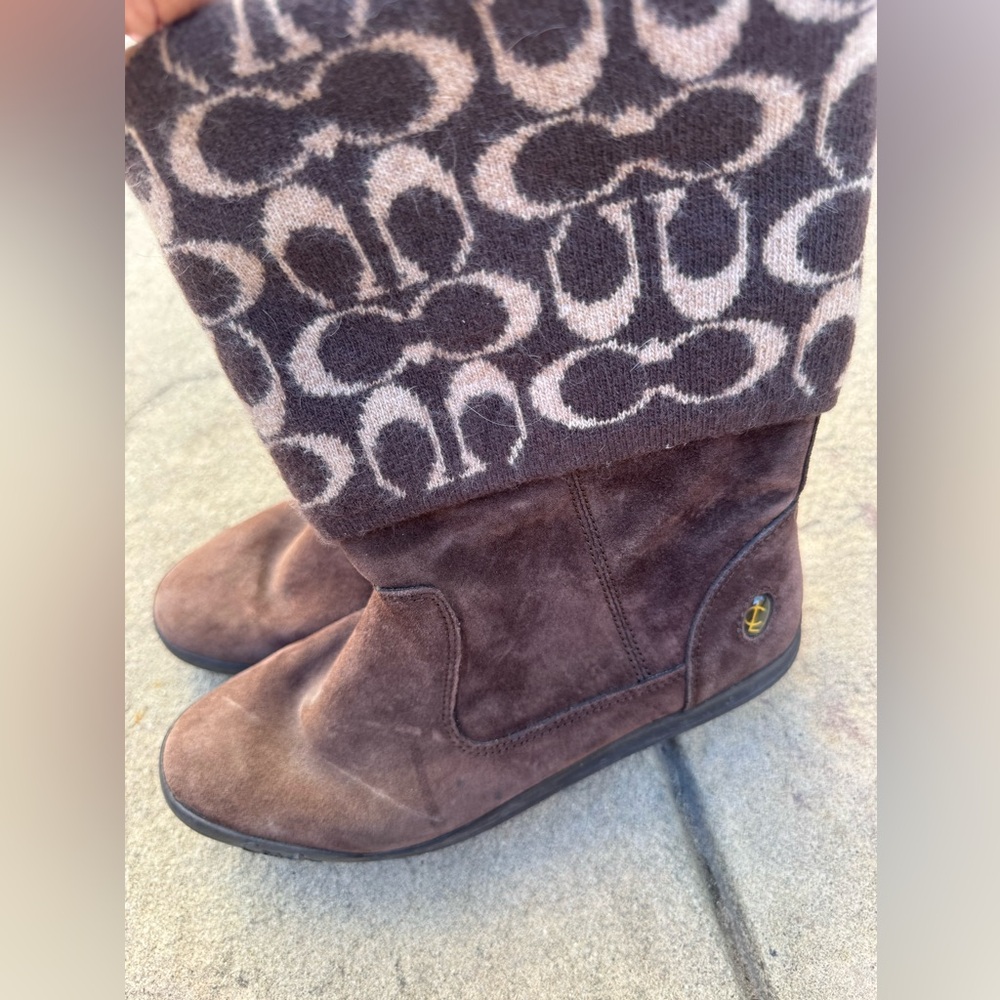 Coach Tatum Genuine Suede Brown Wool Leather Signuature Cuff Boots new size 8